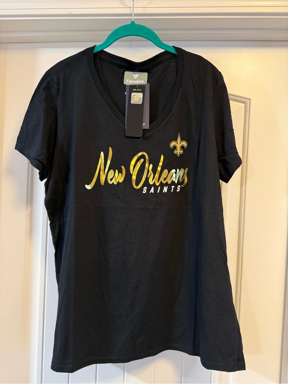 Fanatics Black New Orleans Saints V-Neck Tee with Gold Script
